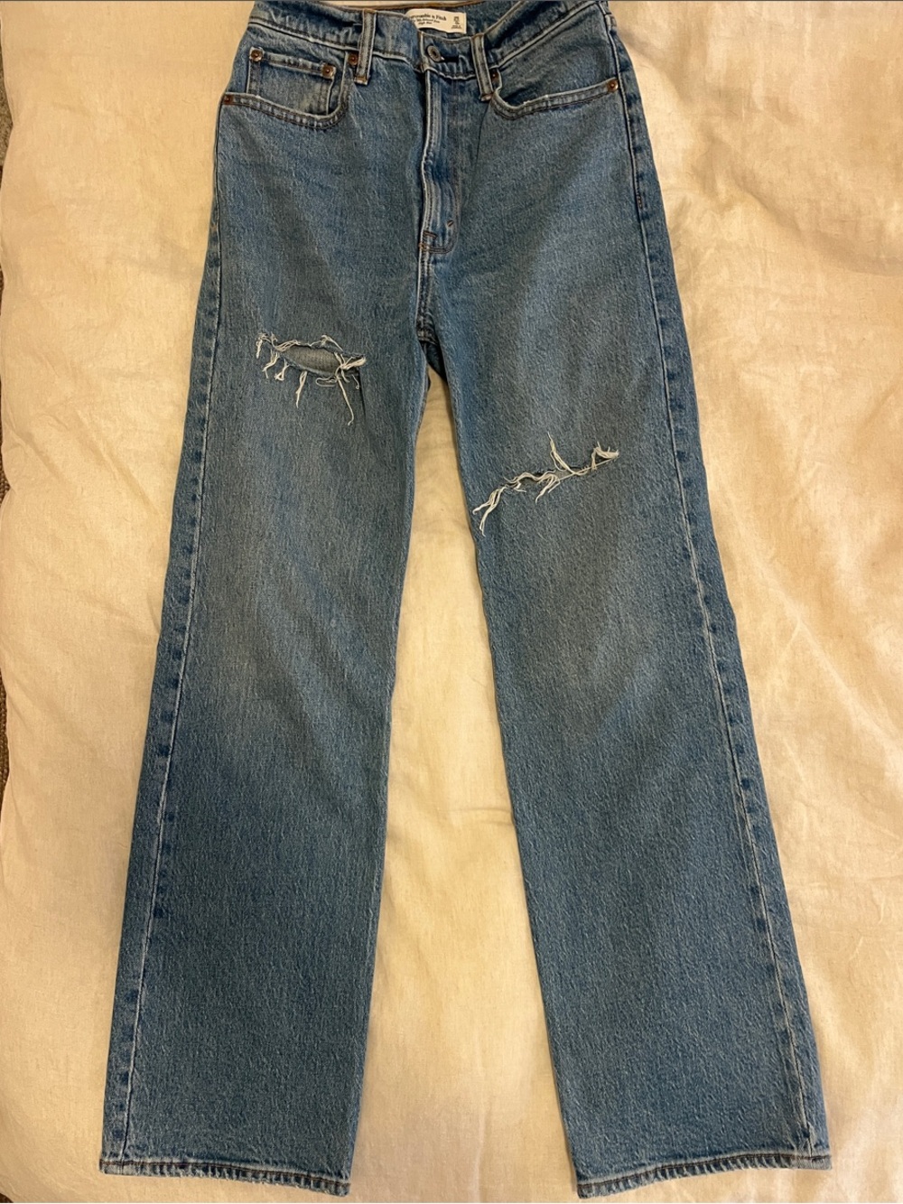 Abercrombie & Fitch The 90’s Relaxed High Rise Jeans